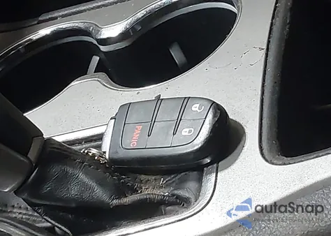 2020 Jeep Grand Cherokee Laredo z USA, uszkodzony, nr VIN 1C4RJFAG2LC247722